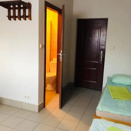Piątka Noclegi- Motel