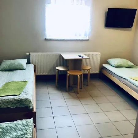 Piatka Noclegi- *