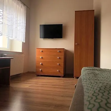 Piątka Noclegi- * Łódź