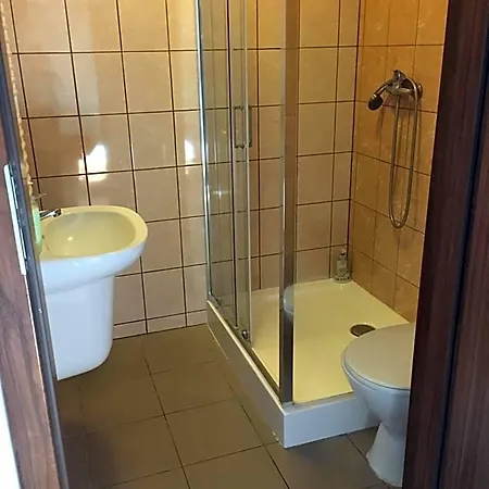 Piątka Noclegi- Motel